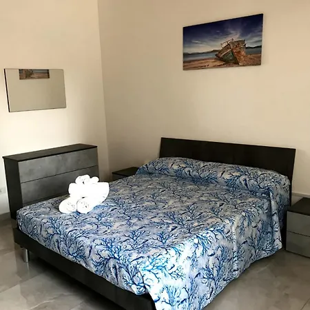 Residenza Santa Maria App Save Никотера-Марина